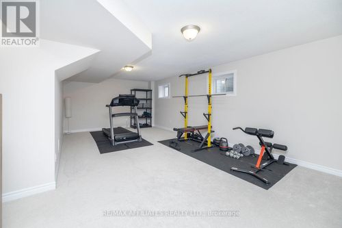 764-vennecy-terrace-chapel-hill-south-ottawa-32 at 764 Vennecy Terrace, Chapel Hill South, Ottawa