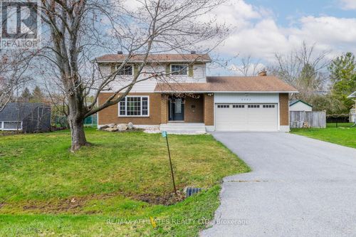 5582-van-vliet-road-manotick-long-island-ottawa-01 at 5582 Van Vliet Road, MANOTICK LONG ISLAND, Ottawa