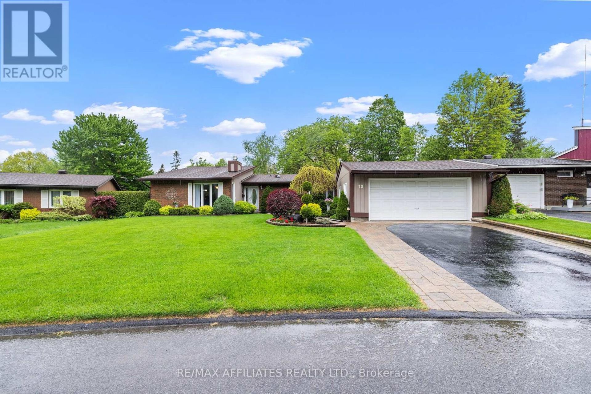 13 Amundsen Crescent, Ottawa 2
