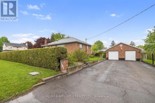 1781-queensdale-avenue-blossom-park-ottawa-02 at 1781 Queensdale Avenue, Blossom Park, Ottawa