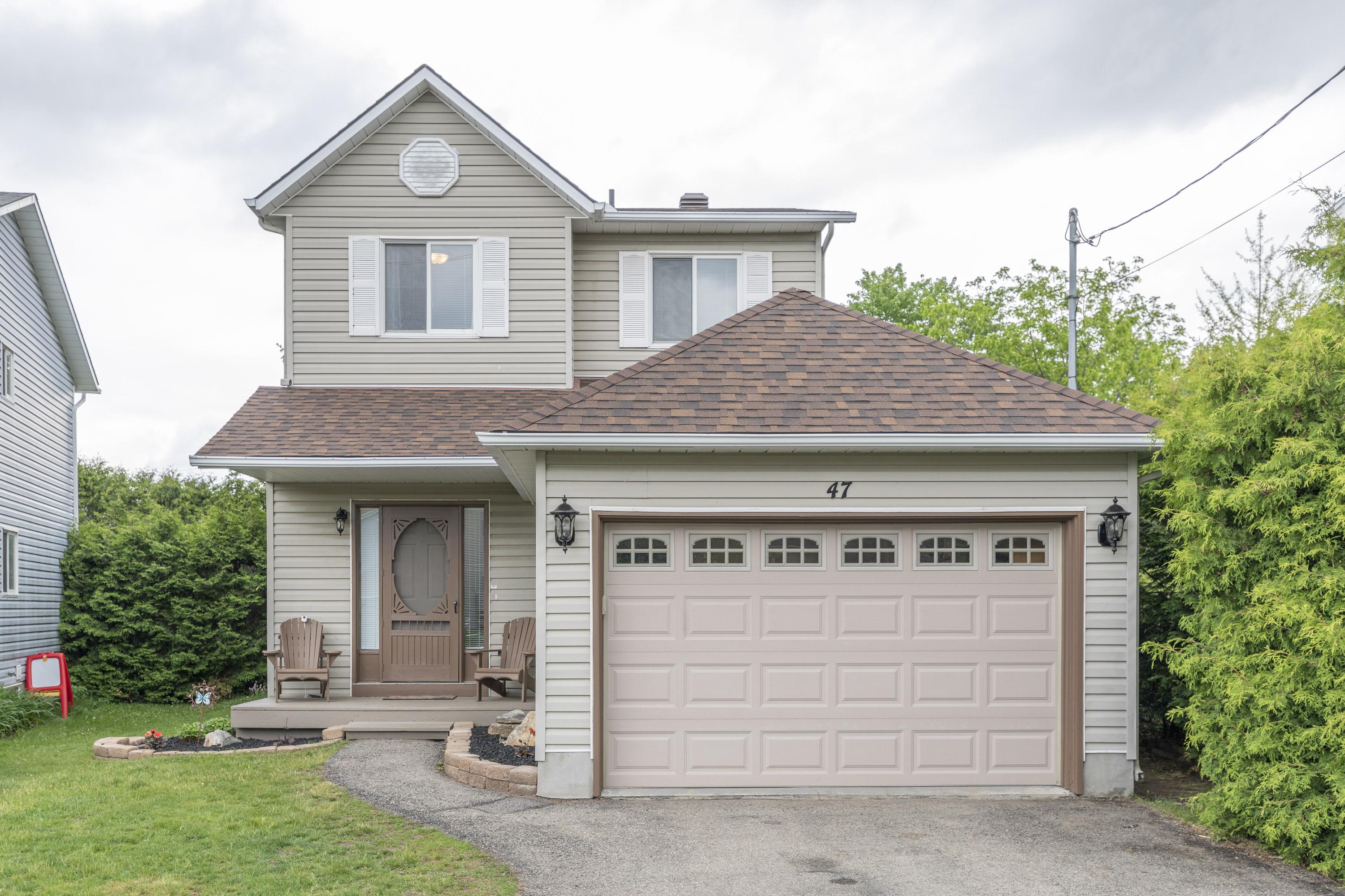47 Lemaistre, Carleton Place by Laura Keller Real Estate Team 47 Lemaistre, Carleton Place