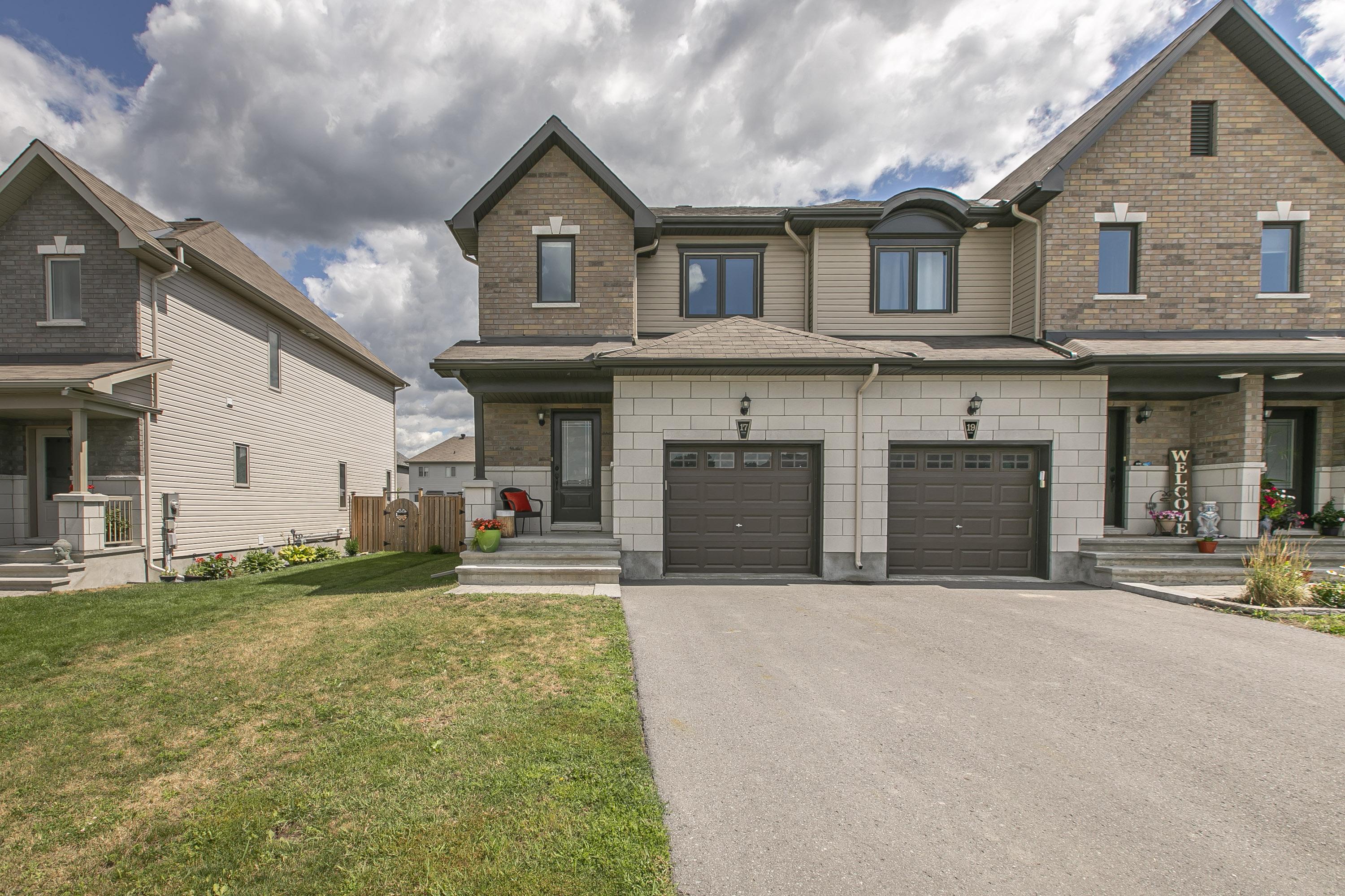17 Lenore Street, Carleton Place by Laura Keller Real Estate Team 17 Lenore Street, Carleton Place