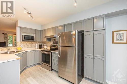 18-central-park-drive-central-park-ottawa-12 at 18 Central Park Drive, Central Park, Ottawa