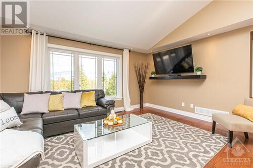 136-cams-way-cams-way-ashton-05 at 136 Cam's Way, Cams Way, Ashton