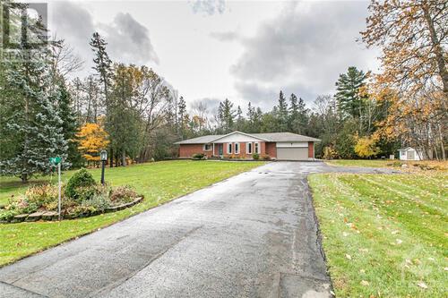 24-woodridge-court-braeside-braeside-01 at 24 Woodridge Court, BRAESIDE, Braeside