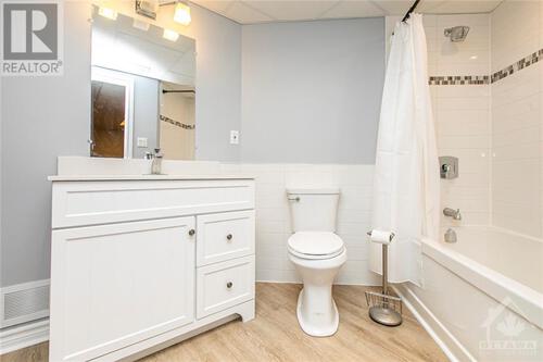 24-woodridge-court-braeside-braeside-25 at 24 Woodridge Court, BRAESIDE, Braeside