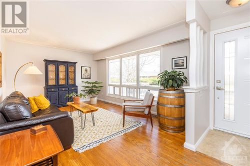 2074-arch-street-elmvale-acres-ottawa-03 at 2074 Arch Street, Elmvale Acres, Ottawa