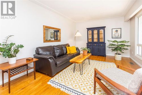 2074-arch-street-elmvale-acres-ottawa-04 at 2074 Arch Street, Elmvale Acres, Ottawa