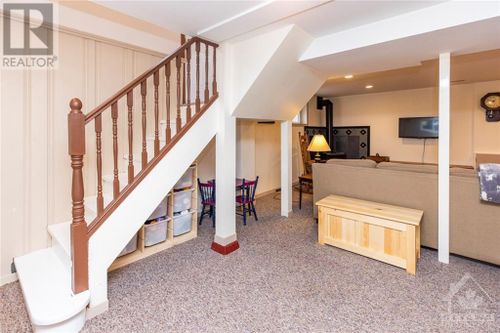 2074-arch-street-elmvale-acres-ottawa-20 at 2074 Arch Street, Elmvale Acres, Ottawa