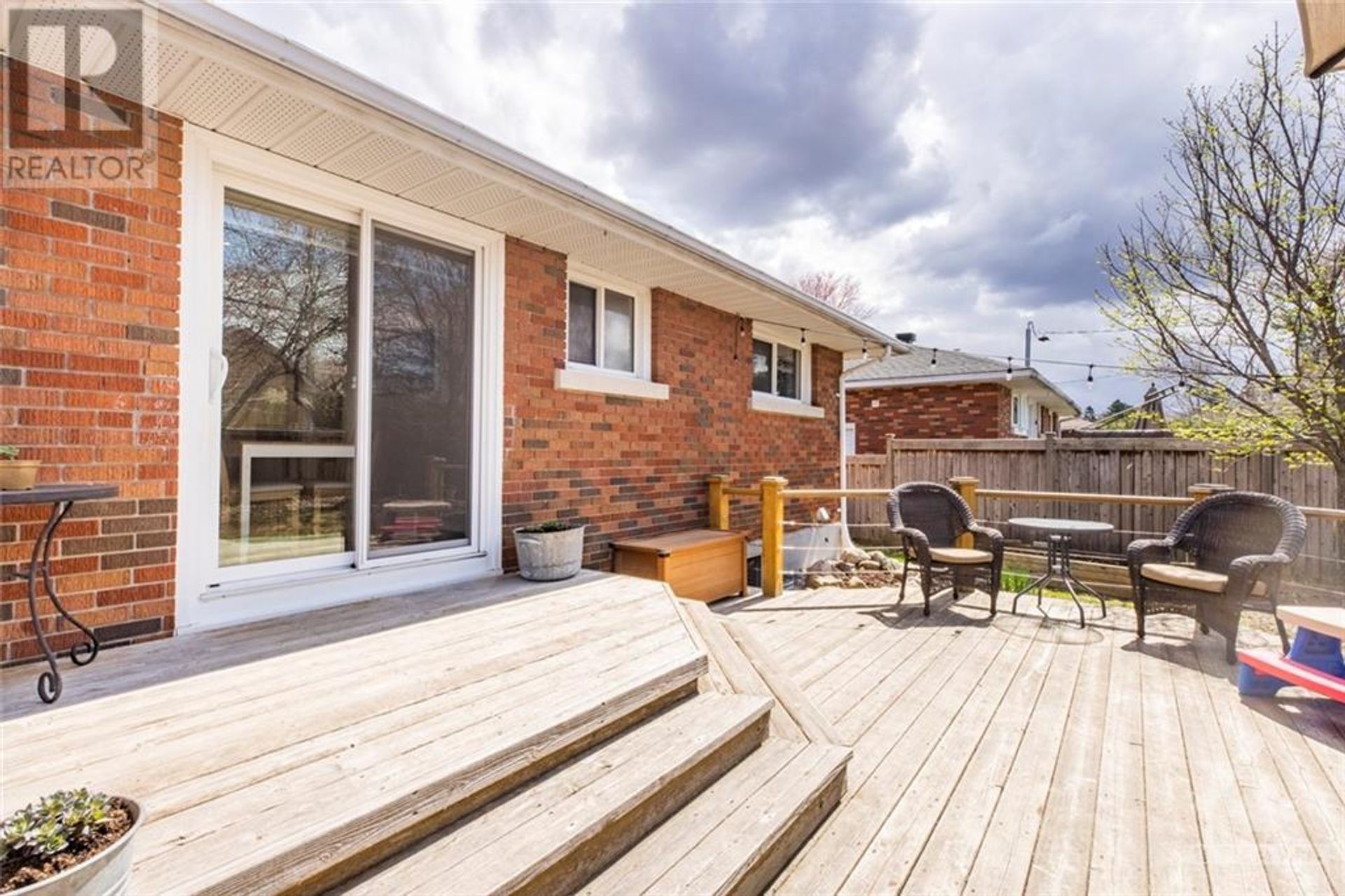 2074 Arch Street, Elmvale Acres, Ottawa (1235746)