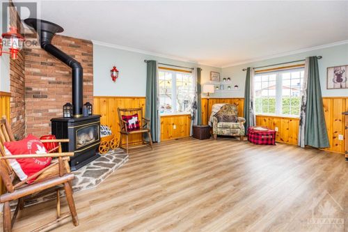 54-largo-crescent-meadowlands-ottawa-10 at 54 Largo Crescent, Meadowlands, Ottawa