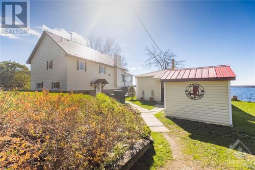 109-3a-avenue-mississippi-lake-carleton-place-01 at 109 3a Avenue, Mississippi Lake, Carleton Place