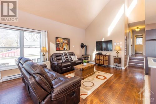 109-3a-avenue-mississippi-lake-carleton-place-06 at 109 3a Avenue, Mississippi Lake, Carleton Place