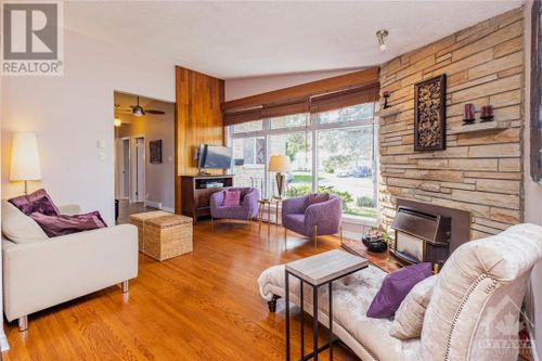 8-parker-avenue-crestview-ottawa-09 at 8 Parker Avenue, Crestview, Ottawa