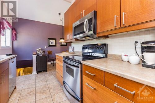 8-parker-avenue-crestview-ottawa-10 at 8 Parker Avenue, Crestview, Ottawa