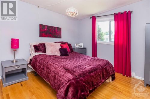 8-parker-avenue-crestview-ottawa-16 at 8 Parker Avenue, Crestview, Ottawa