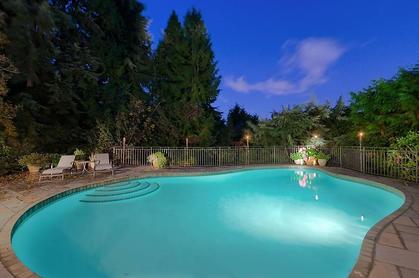 new007 at 3260 Mathers Avenue, Westmount WV, West Vancouver