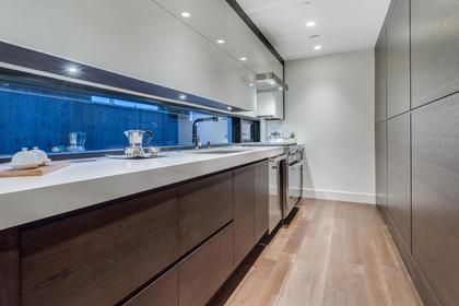  at 910 Leovista Avenue, Edgemont, North Vancouver