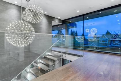  at 910 Leovista Avenue, Edgemont, North Vancouver