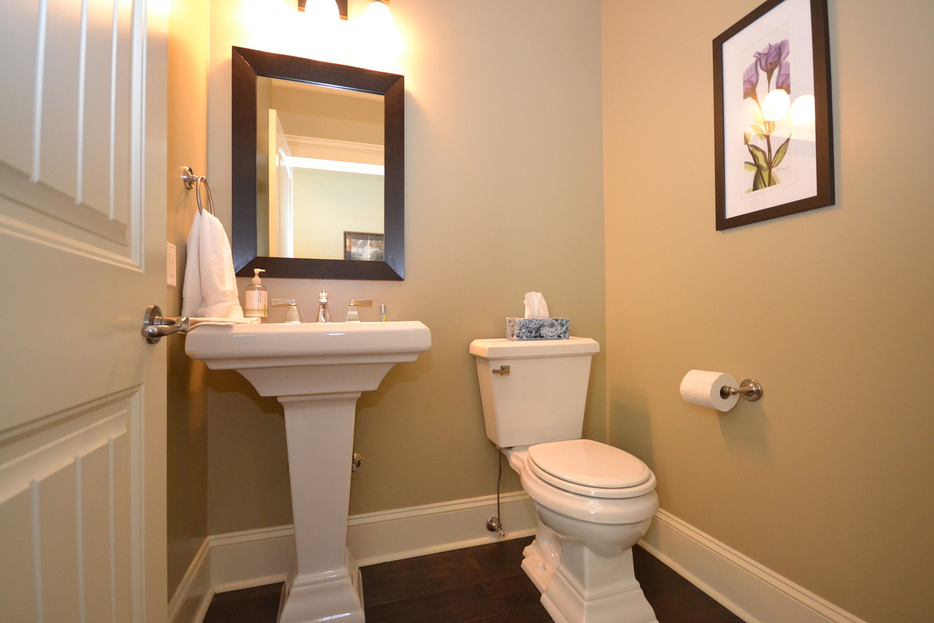 Ensuite Bathroom at 1285 Rockhampton Close, Bear Mountain, Langford