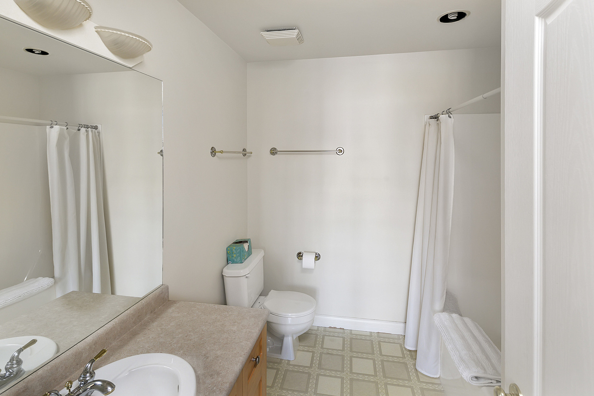 Bathroom at 55 Dock Street, James Bay, Victoria