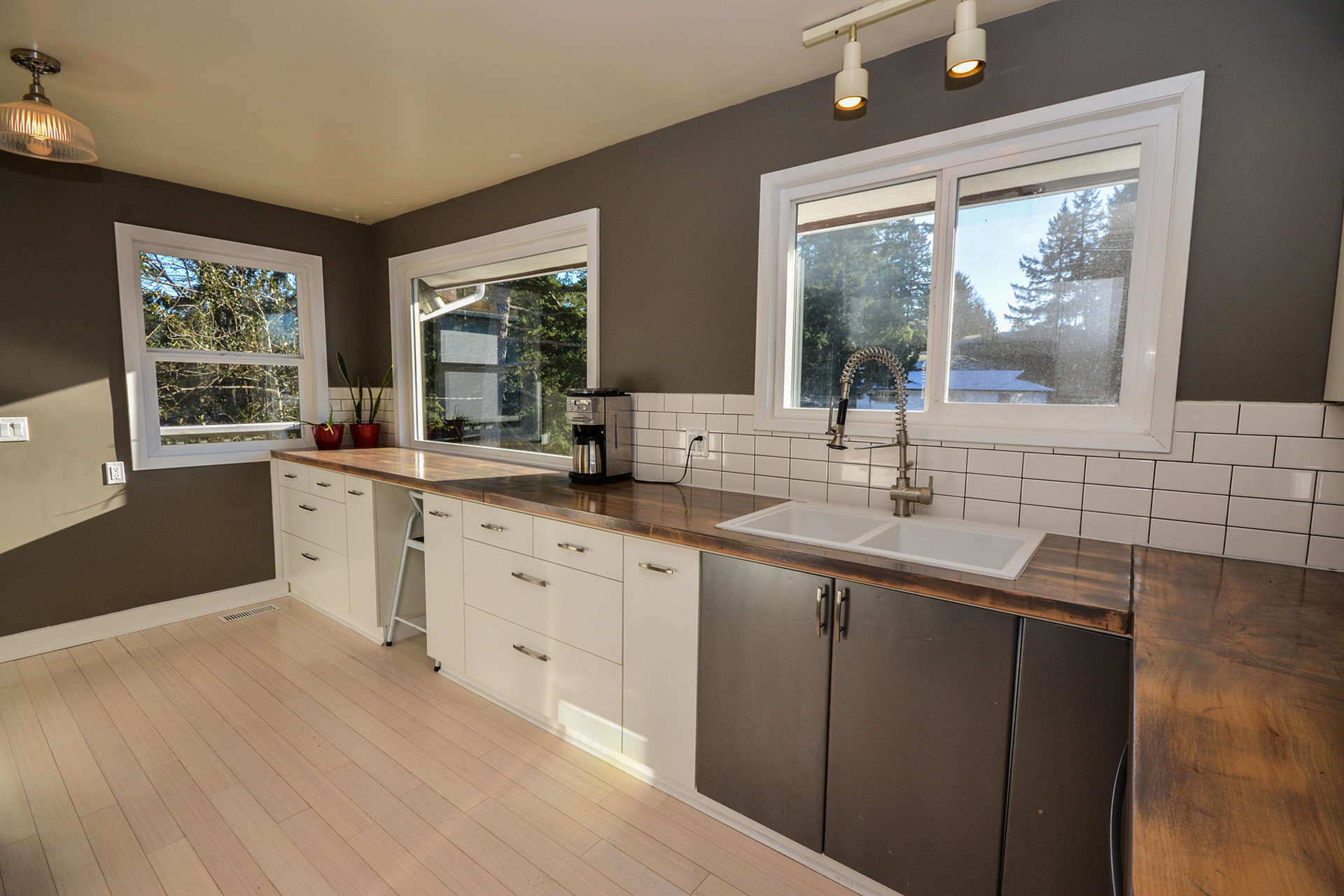  at 540 Treanor Avenue, Thetis Heights, Langford