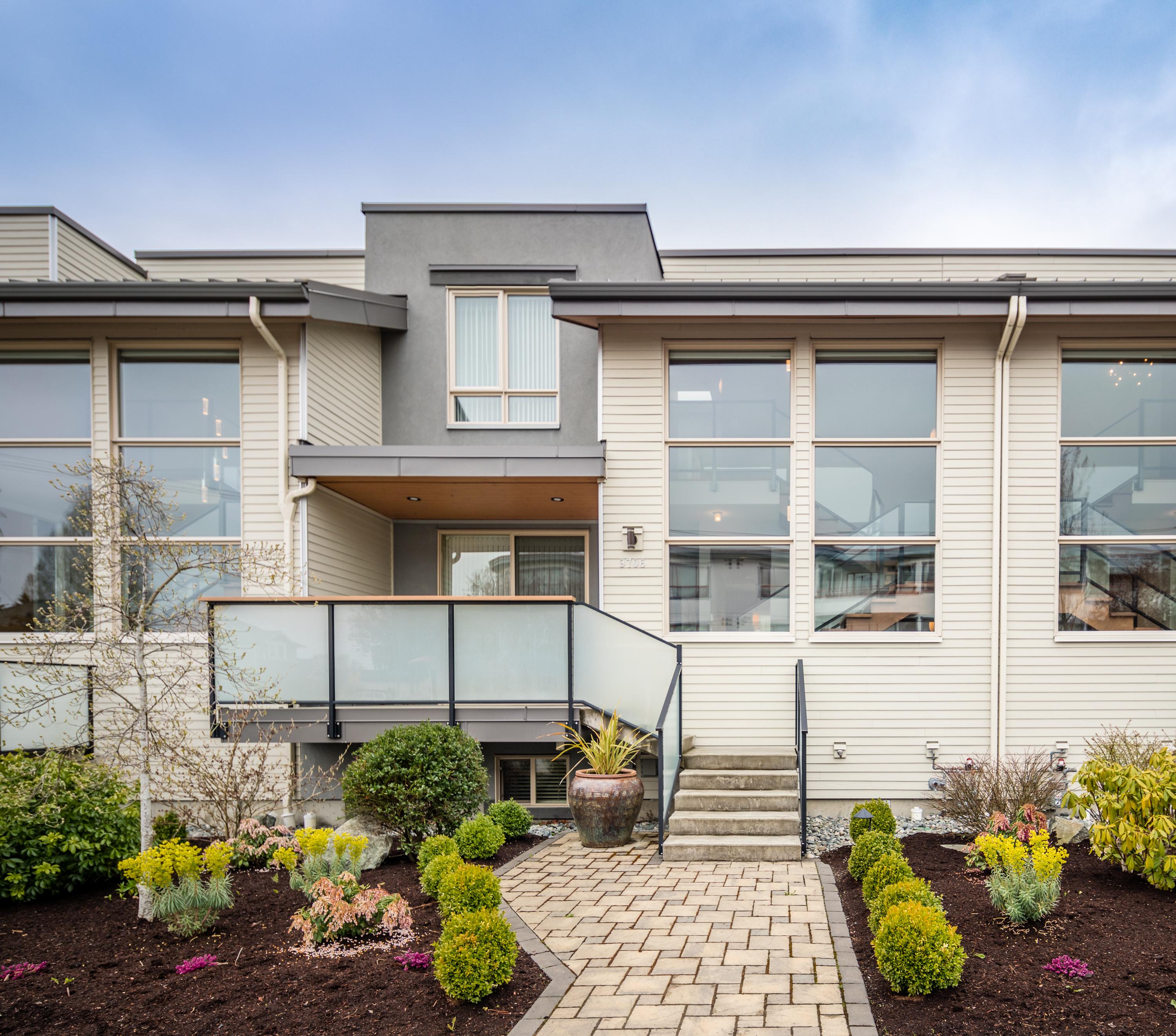 9706 Fifth Street, Sidney 