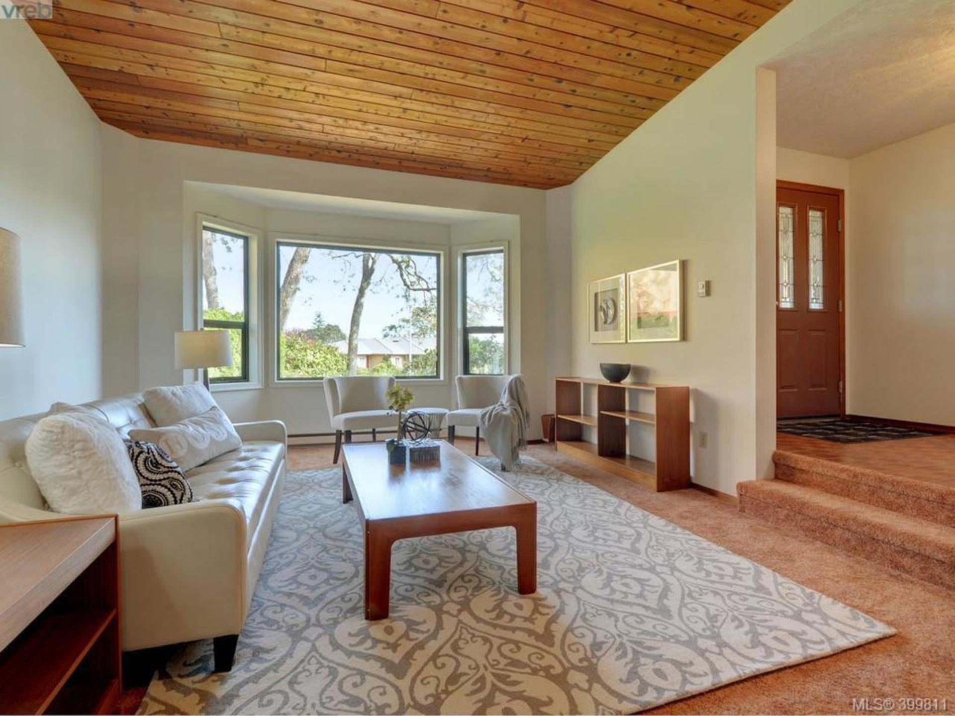  at 4066 Nicholson Court, High Quadra, Saanich East