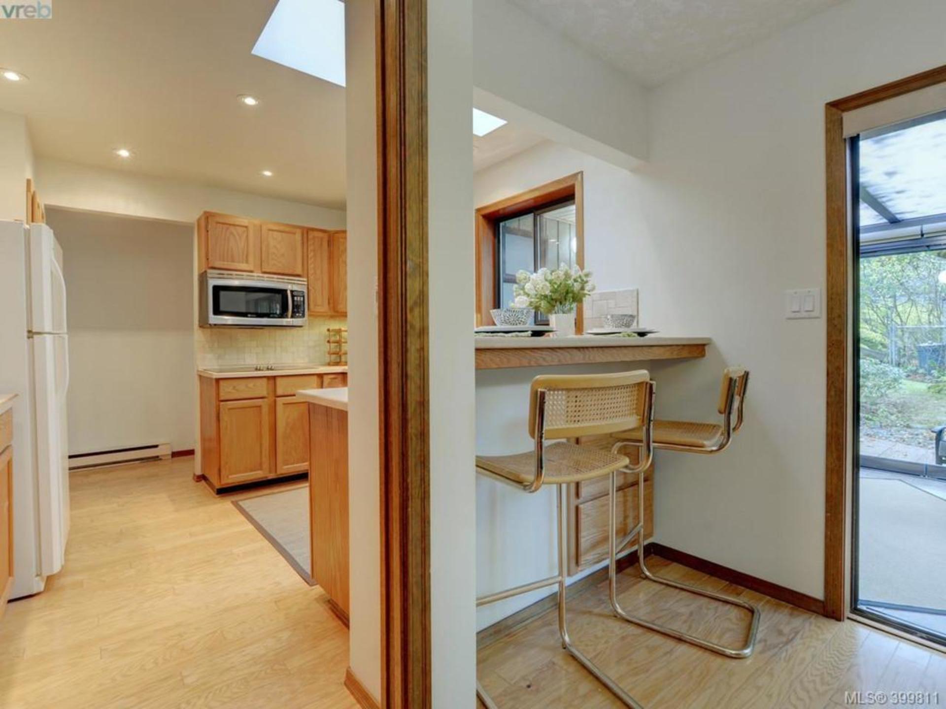  at 4066 Nicholson Court, High Quadra, Saanich East