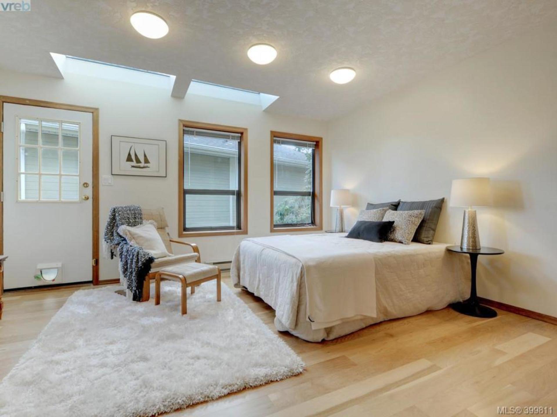  at 4066 Nicholson Court, High Quadra, Saanich East