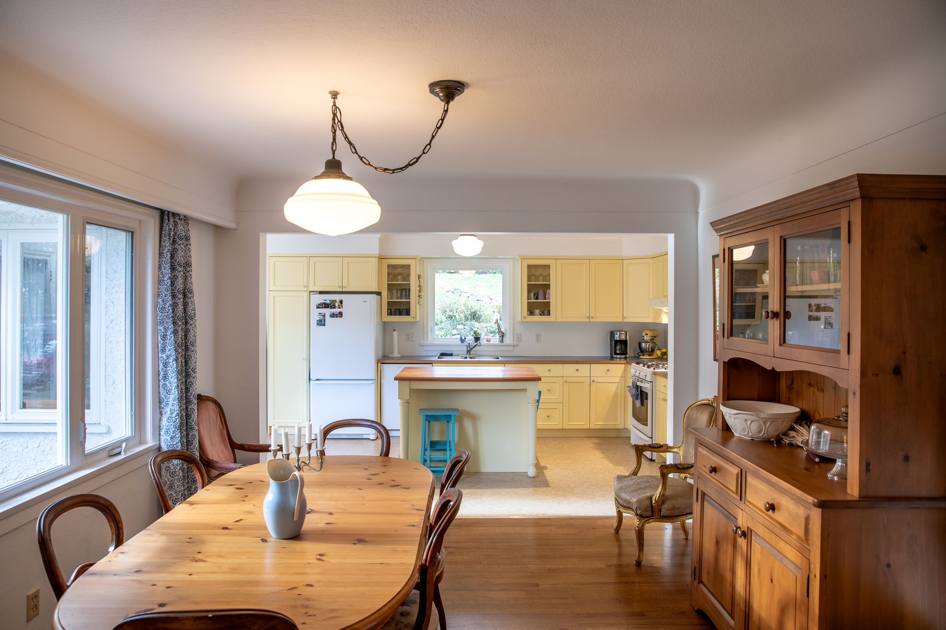 at 3868 Haro Road, Arbutus, Saanich East at 3868 Haro Road, Arbutus, Saanich East