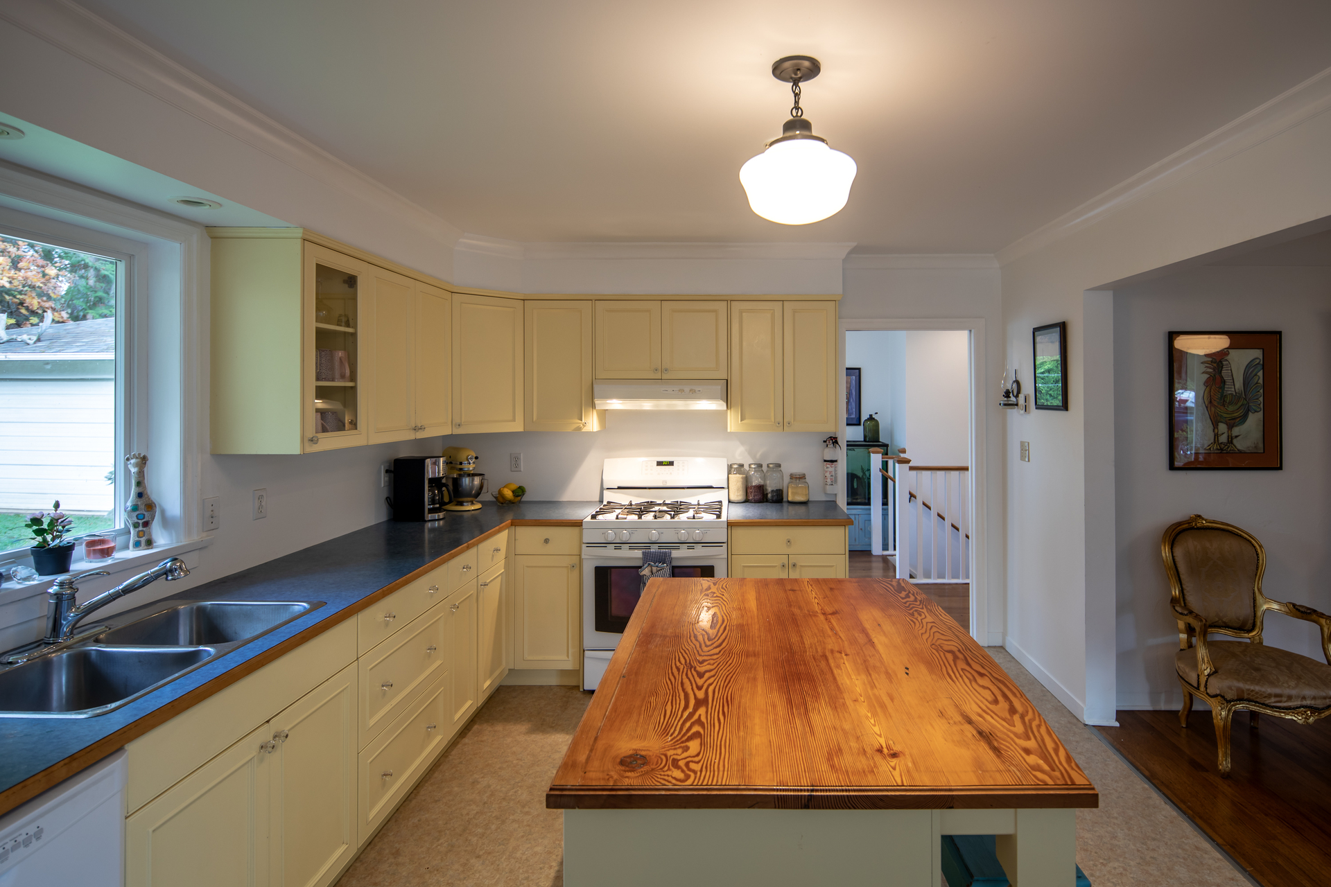 at 3868 Haro Road, Arbutus, Saanich East at 3868 Haro Road, Arbutus, Saanich East