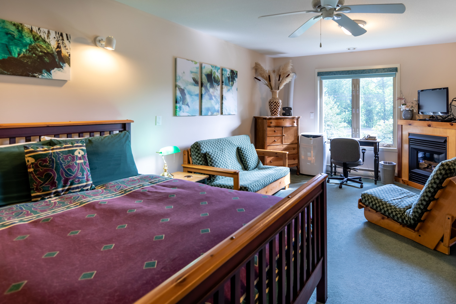 Suite 5 at 5895 River Road, Port Alberni, Vancouver Island Suite 5 at 5895 River Road, Port Alberni, Vancouver Island