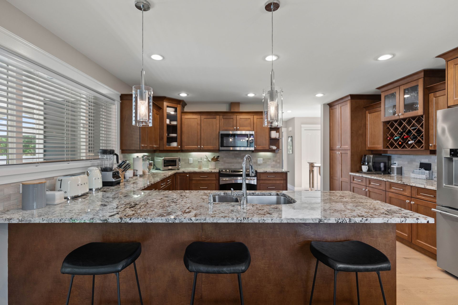  at 2080 Allenby Street, Henderson, Oak Bay