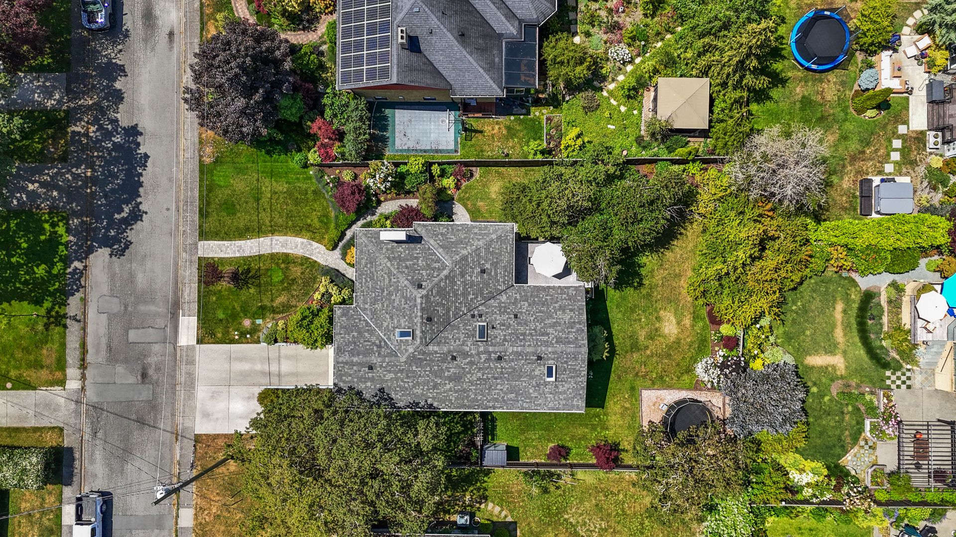  at 2080 Allenby Street, Henderson, Oak Bay