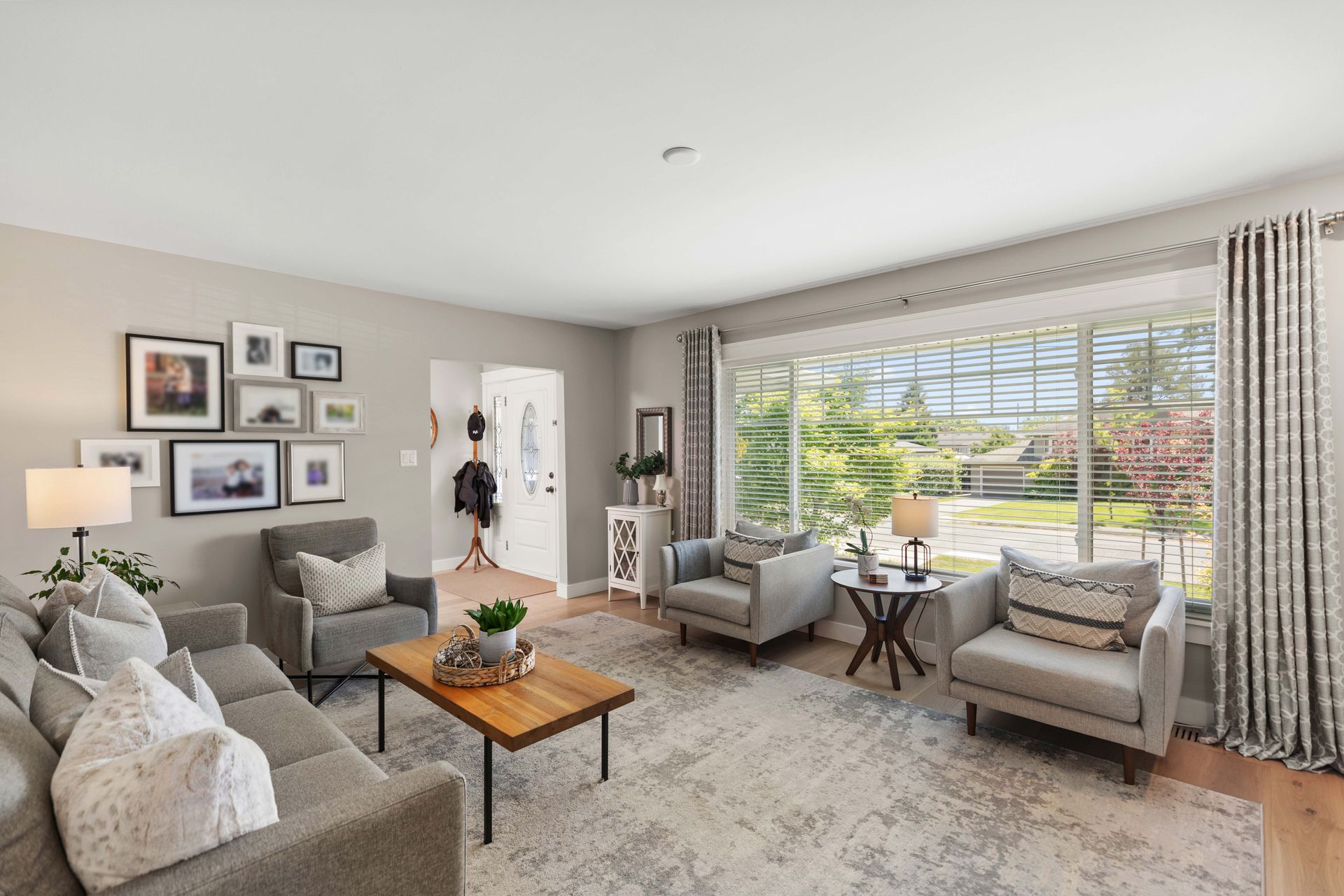  at 2080 Allenby Street, Henderson, Oak Bay