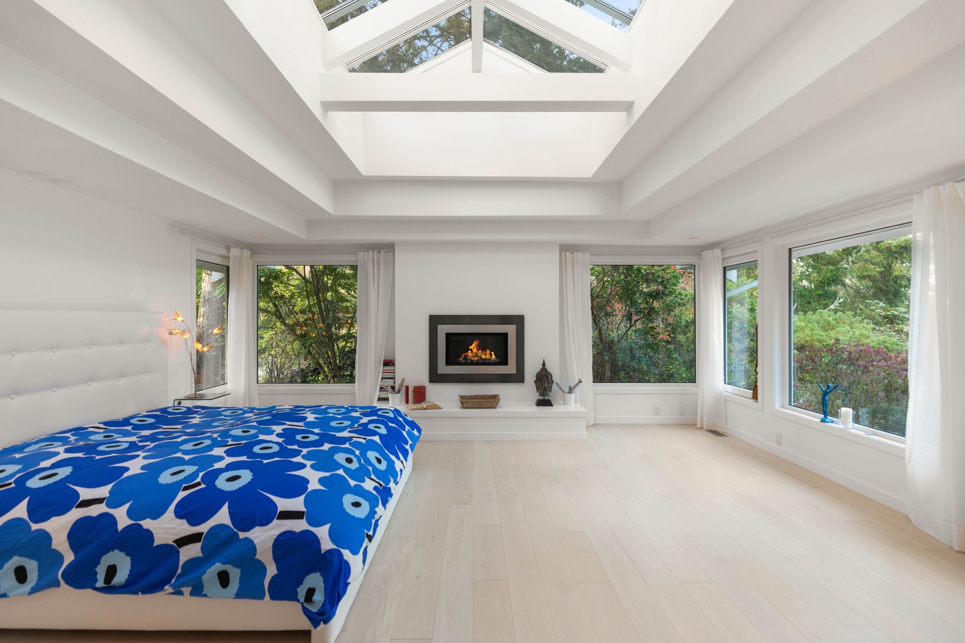  at 2623 Queenswood Drive, Victoria