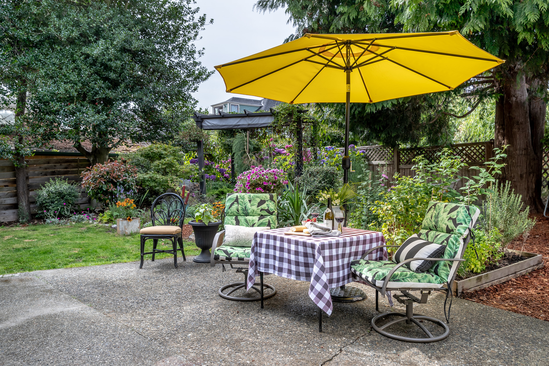  at 836 Dunsmuir Road, Old Esquimalt, Esquimalt