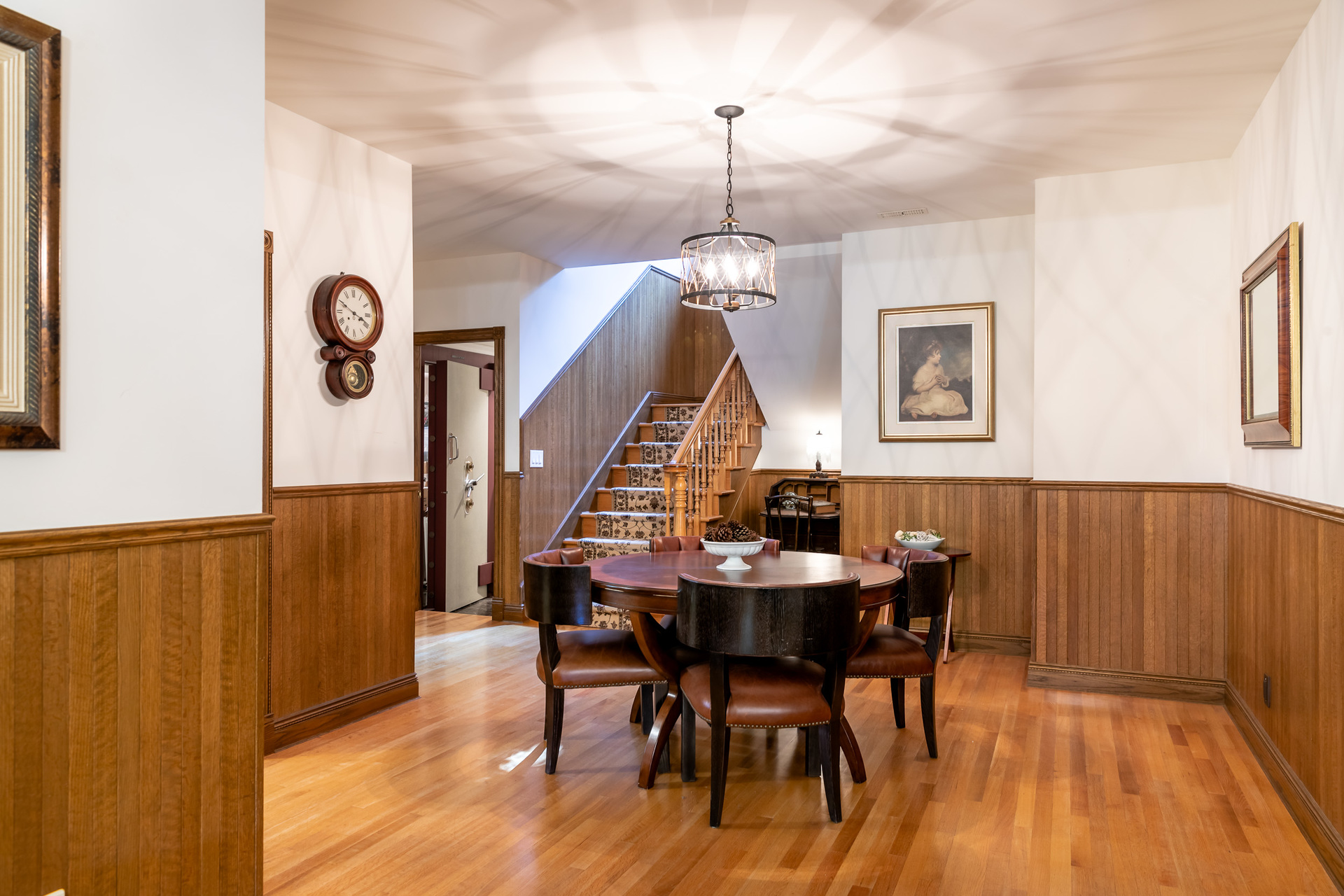  at 392 Crystalview Terrace, Atkins, Langford