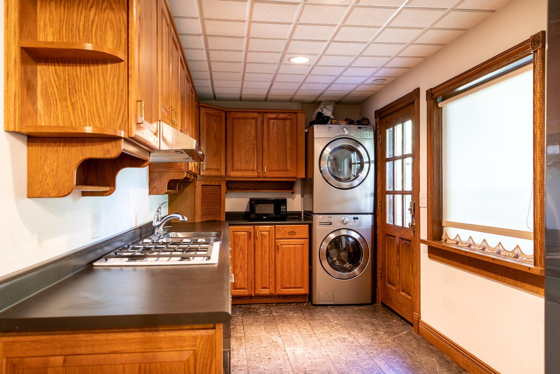  at 392 Crystalview Terrace, Atkins, Langford