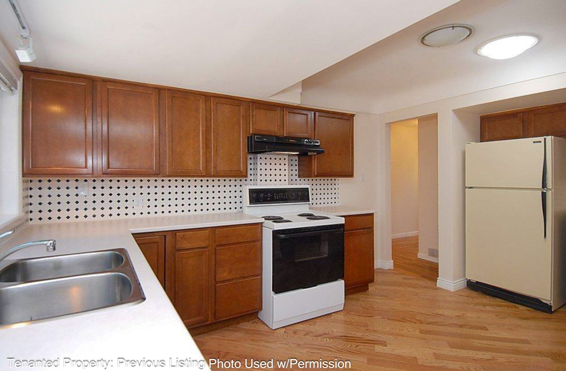 at 1846 Fairburn Drive, Lambrick Park, Saanich East