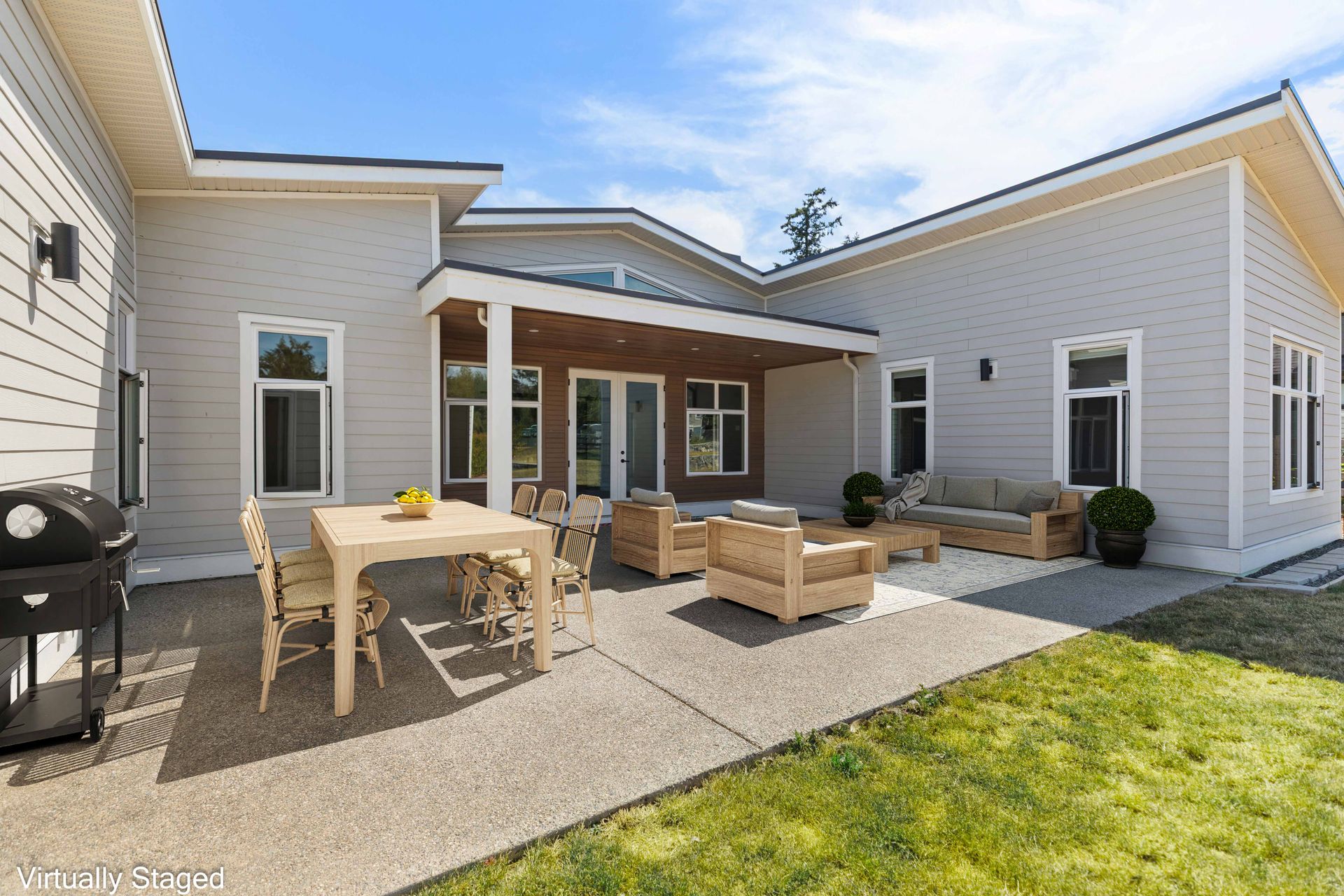 Covered back patio at 846 Birch Road, Deep Cove, North Saanich