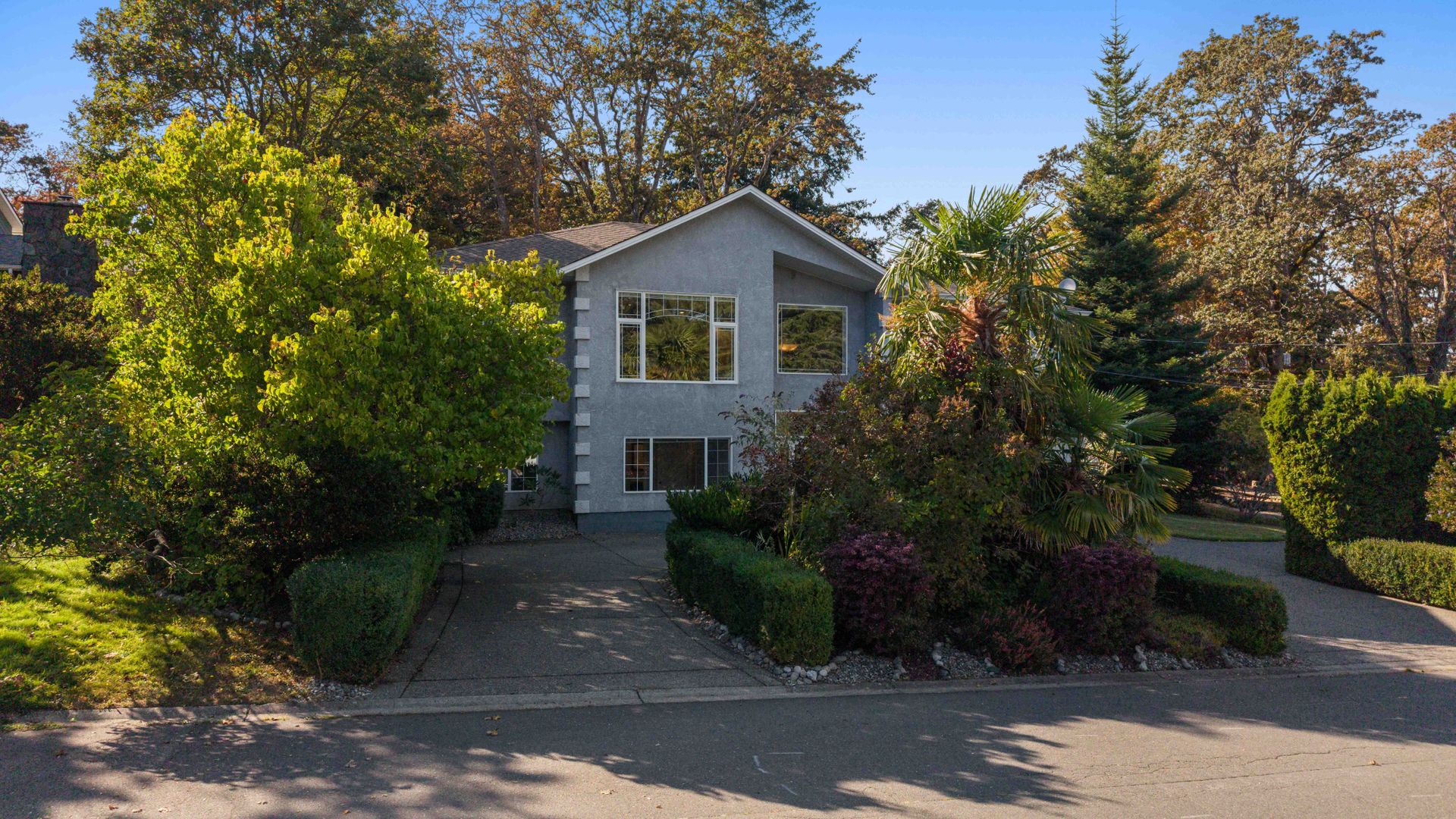  at 3908A Ascot Drive, Cedar Hill, Saanich East