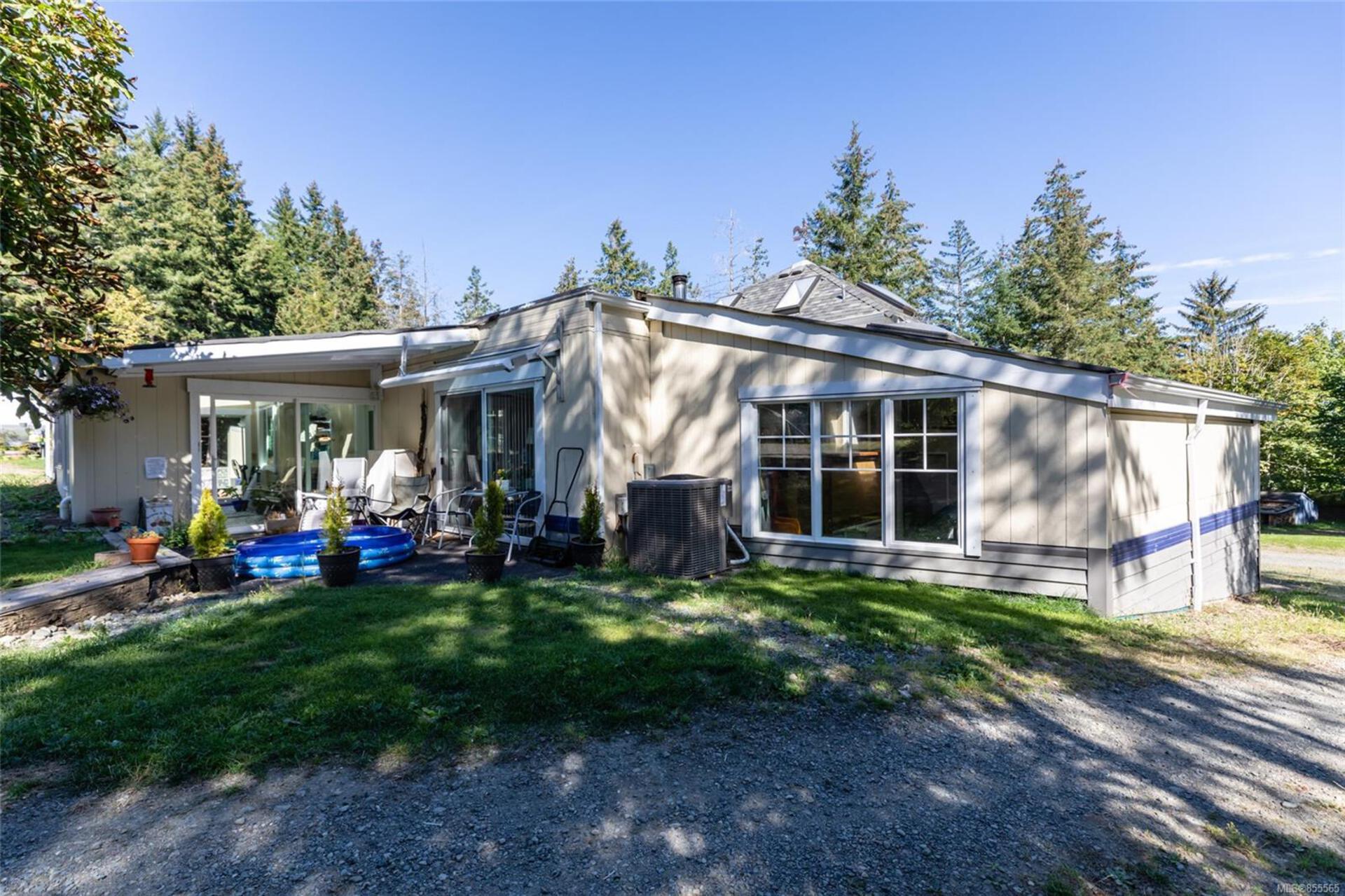 400-holiday-road-union-bayfanny-bay-comox-valley-32 at 400 Holiday Road, Comox Valley 400-holiday-road-union-bayfanny-bay-comox-valley-32 at 400 Holiday Road, Comox Valley