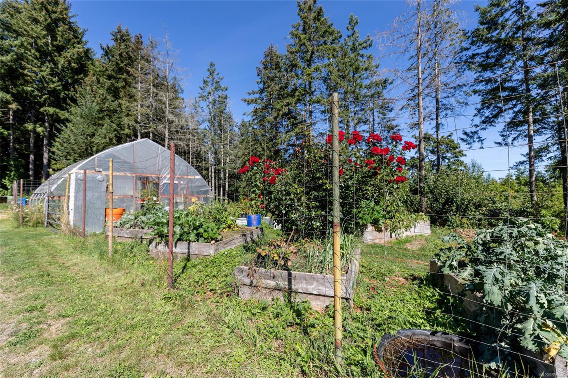 400-holiday-road-union-bayfanny-bay-comox-valley-35 at 400 Holiday Road, Comox Valley 400-holiday-road-union-bayfanny-bay-comox-valley-35 at 400 Holiday Road, Comox Valley