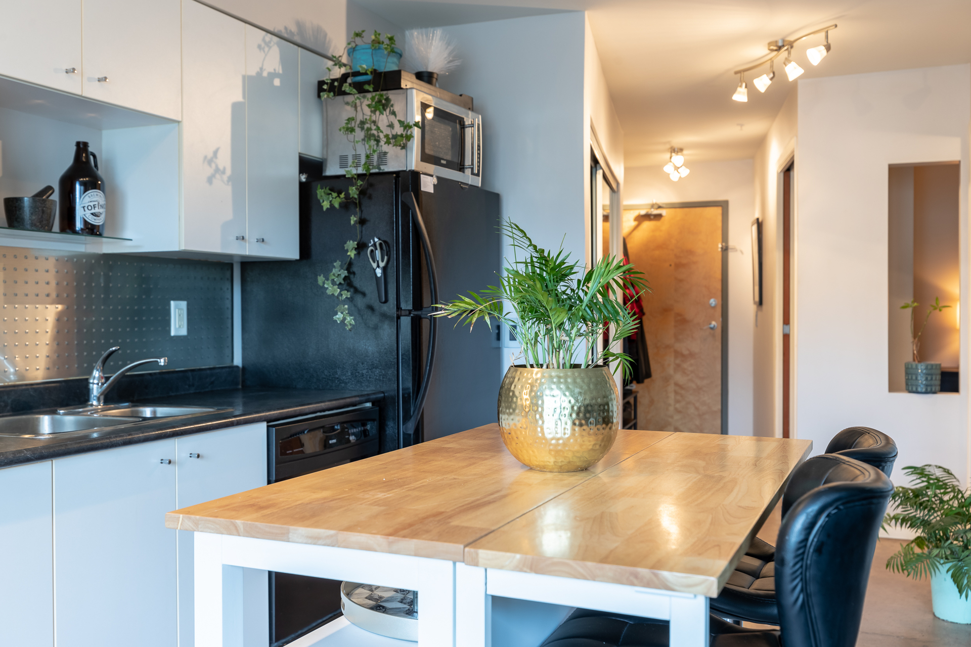 at 207 - 932 Johnson Street, Downtown, Victoria at 207 - 932 Johnson Street, Downtown, Victoria