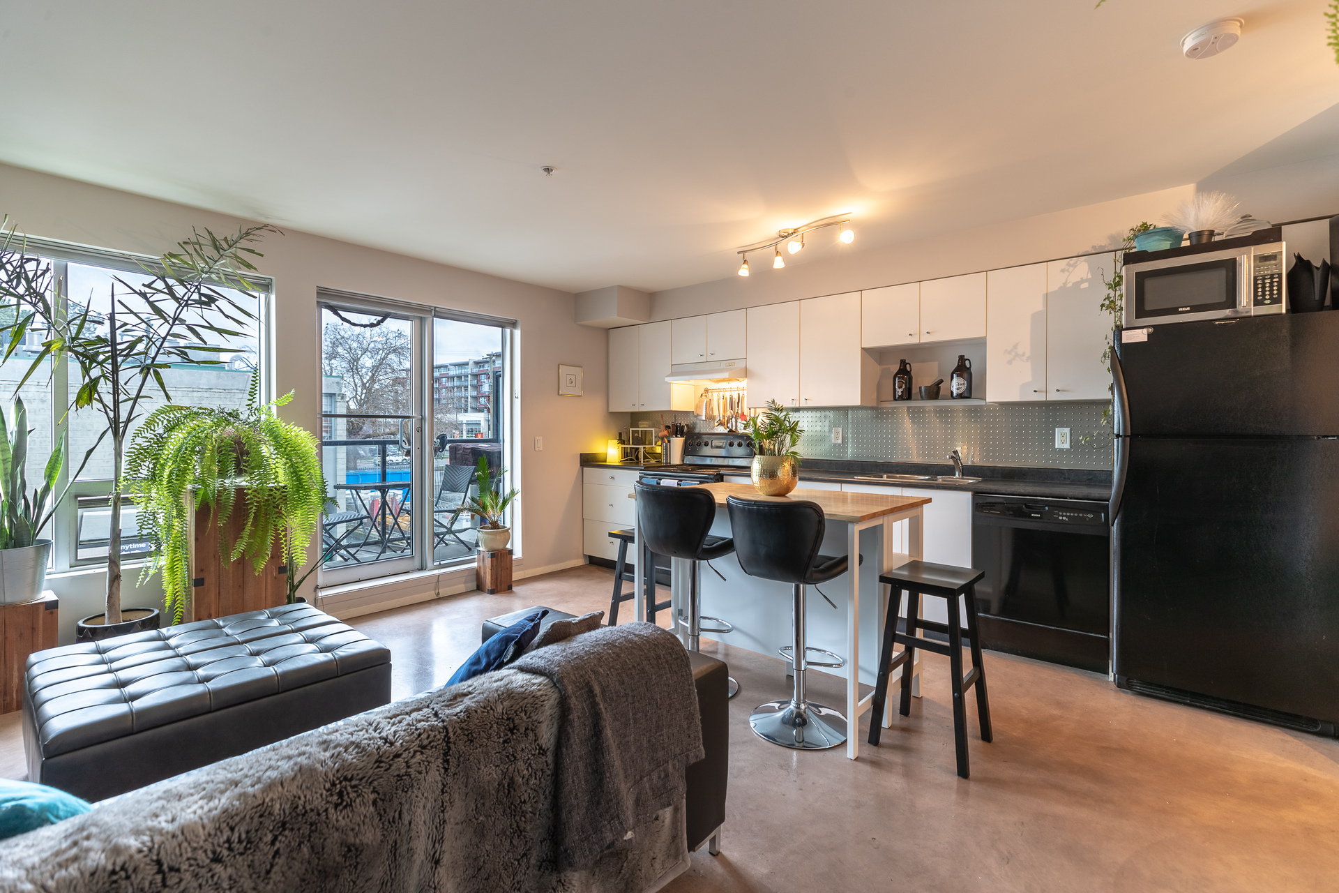 at 207 - 932 Johnson Street, Downtown, Victoria at 207 - 932 Johnson Street, Downtown, Victoria