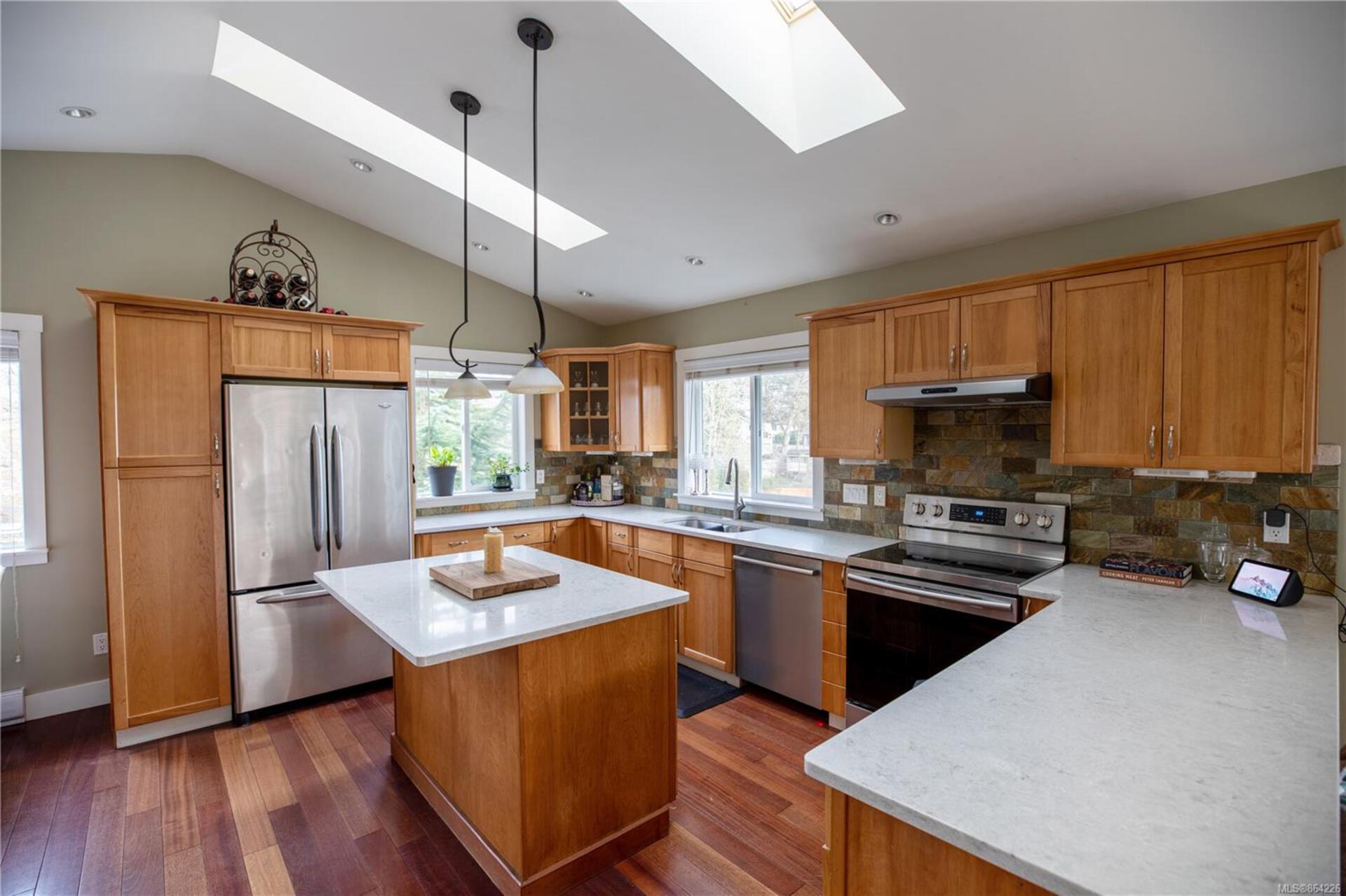  at 1063 Chesterfield Road, Strawberry Vale, Saanich West