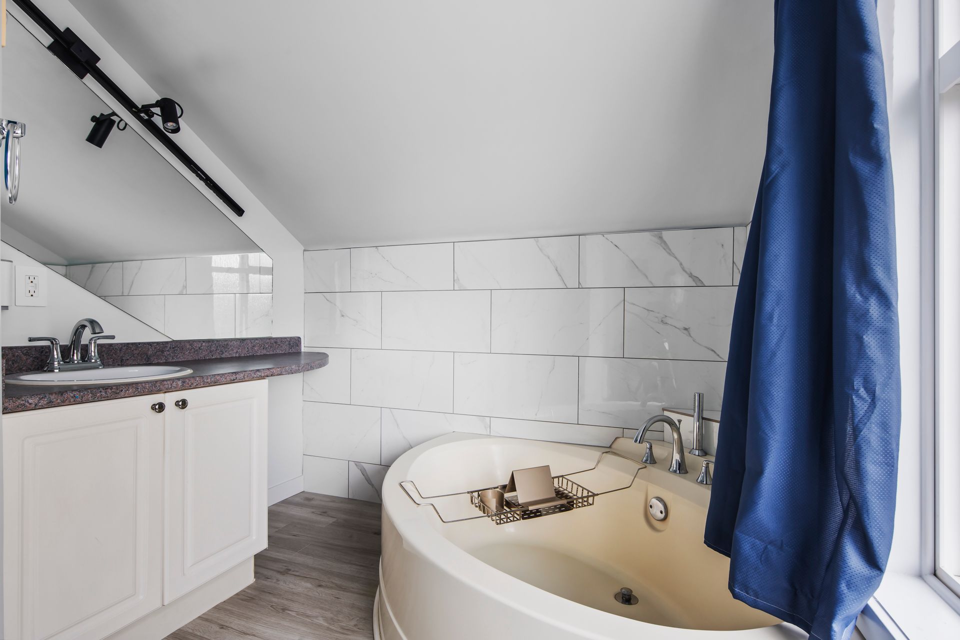  at 3108 Steele Street, Burnside, Victoria