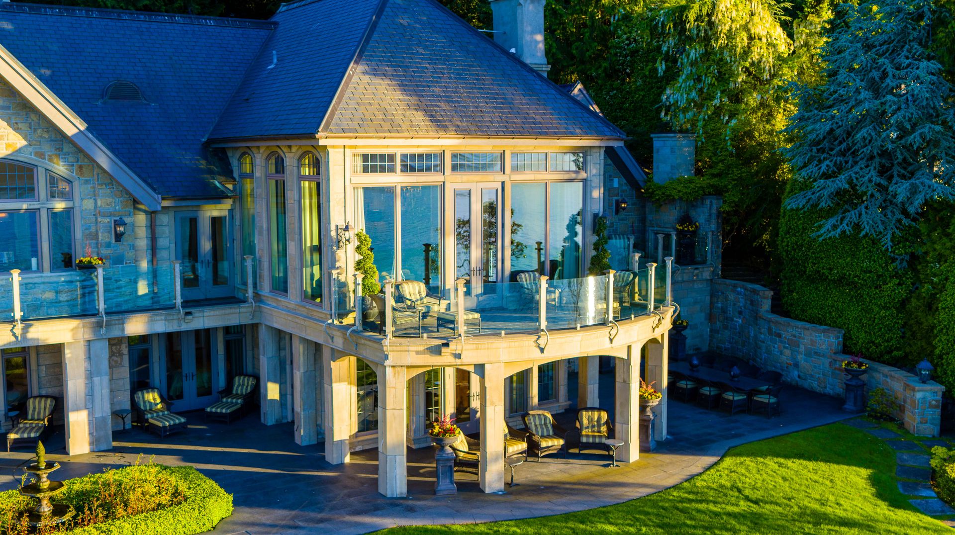  at 1110 Lands End Road, Lands End, North Saanich